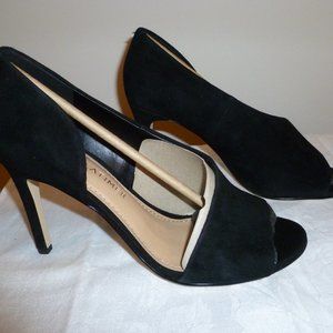 NEW Gibson Latimer Side Cut Out Heels pumps 7.5 M Black open toe suede leather